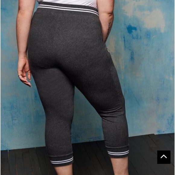 🩷 LOVESICK TORRID GREY JOGGERS 🩷 - Picture 2 of 6